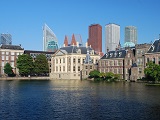 Museum het Mauritshuis aan de Hofvijver in Den Haag